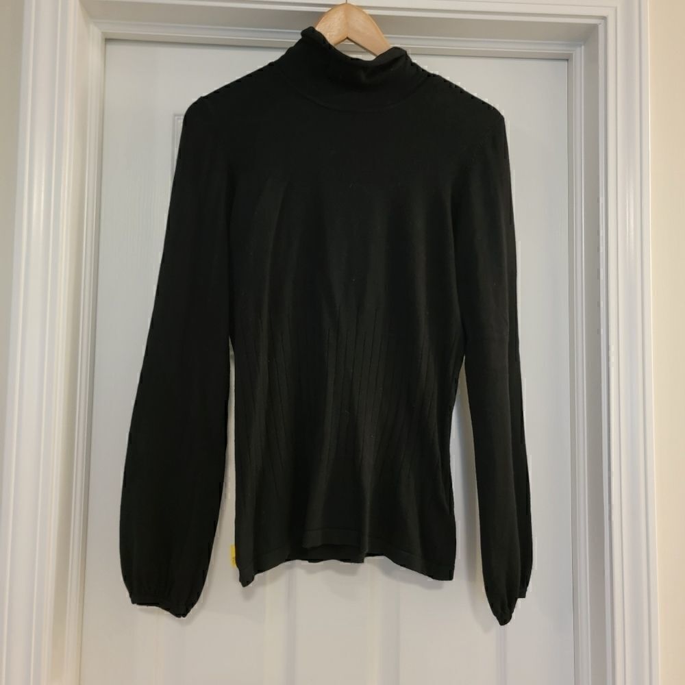 Lole Shirred Mock Neck Sweater black medium (flawed)